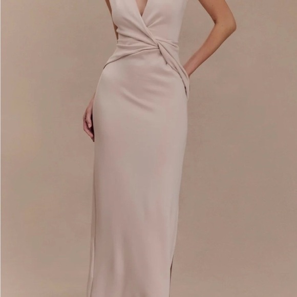 Meshki Dresses & Skirts - Meshki Lorelei Crepe Twist Midi Dress - Taupe